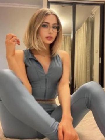 Юна